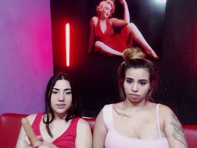 Zdjęcia duosexygirl hi welcome to our room, we are 2 latin girls, we wanna have some fun, send tips for see tittys, asses. kisses, and more