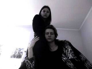 Erotyczny czat wideo DVAHERUVIMA