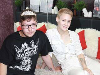 Erotyczny czat wideo DveKlushi