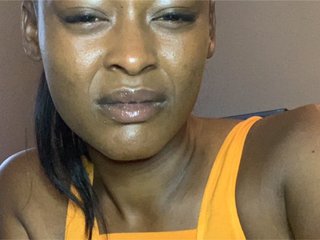 Zrzuty ekranu transmisji Ebonycakez22