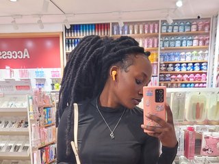 Erotyczny czat wideo Ebonycutelyn