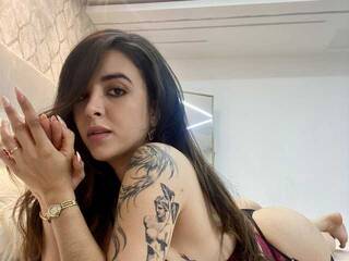 Erotyczny czat wideo EffyRoses