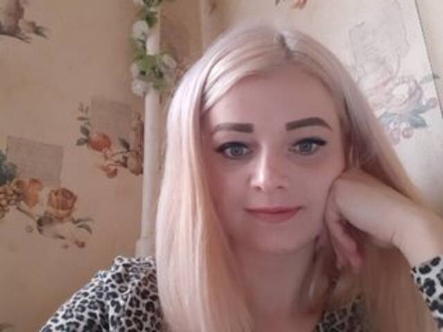 Zrzuty ekranu transmisji ElegantBlonda