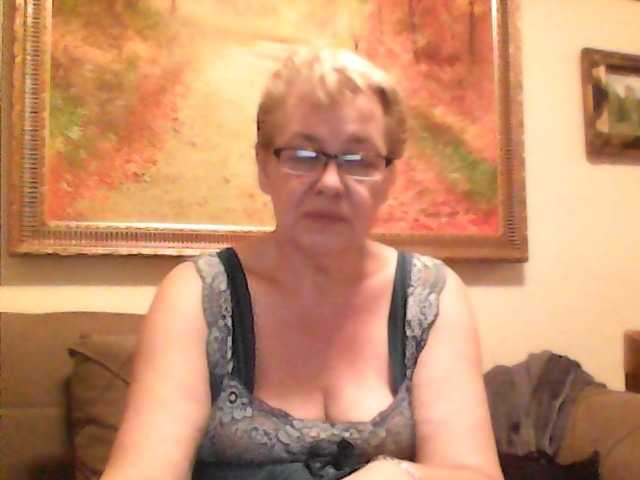 Zrzuty ekranu transmisji ElegantBlonda