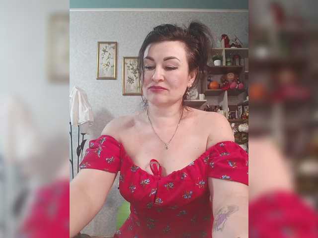 Zrzuty ekranu transmisji Ellie_