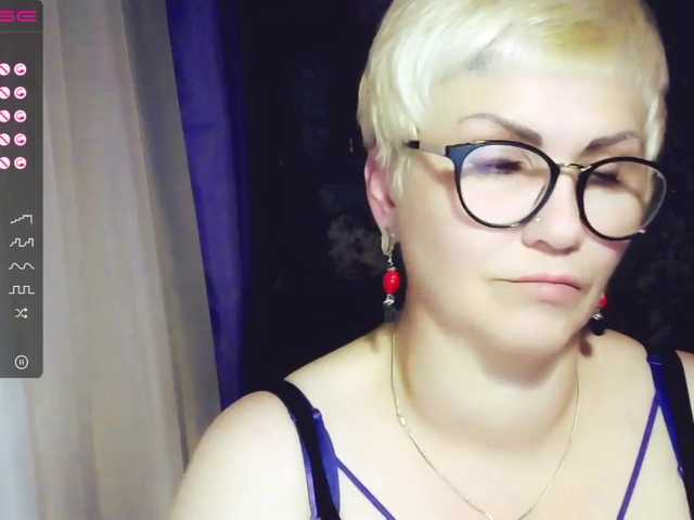 Zrzuty ekranu transmisji Elenamilfa