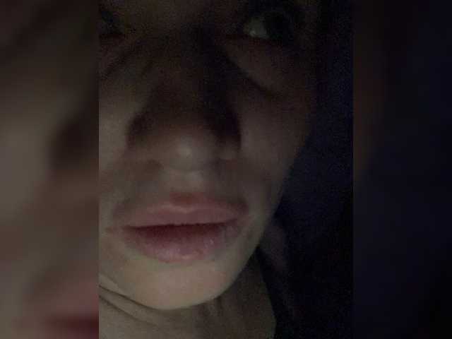 Zrzuty ekranu transmisji Milka_Milf