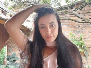 Erotyczny czat wideo EliizabethJam