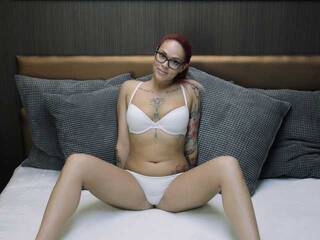 Erotyczny czat wideo ElinaRubels