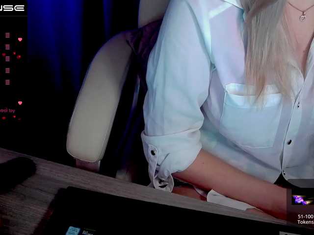 Zrzuty ekranu transmisji Girl_Smile