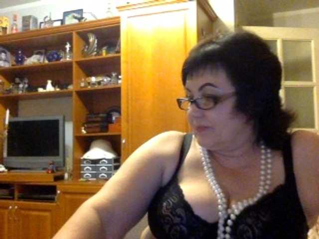 Zrzuty ekranu transmisji ElizzaBelise