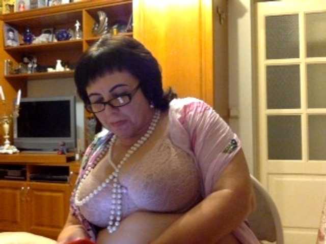 Zrzuty ekranu transmisji ElizzaBelise