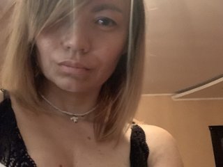 Erotyczny czat wideo Ella-Pearlie