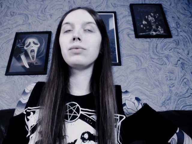 Zrzuty ekranu transmisji EllaDark