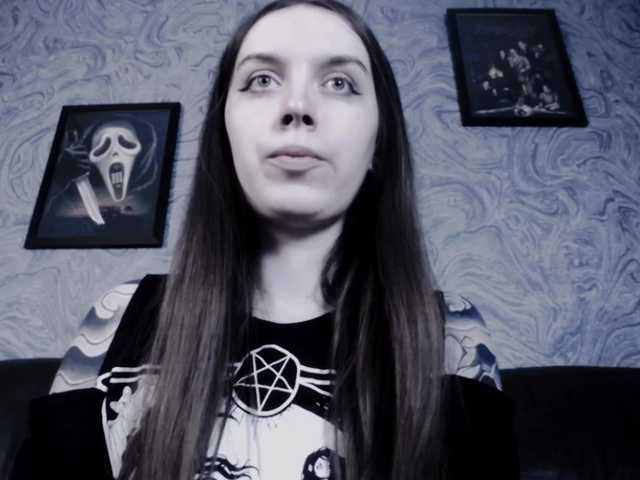 Zrzuty ekranu transmisji EllaDark