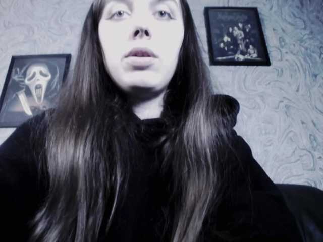 Zrzuty ekranu transmisji EllaDark