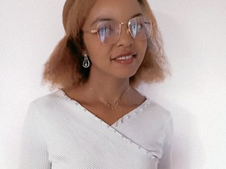 Erotyczny czat wideo ELODIE12