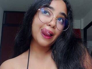 Erotyczny czat wideo ElynDavidson