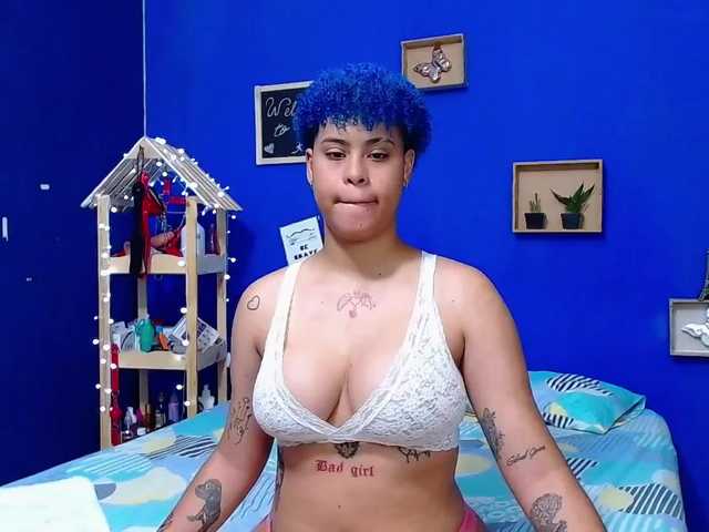 Zrzuty ekranu transmisji Emanuela-Rose