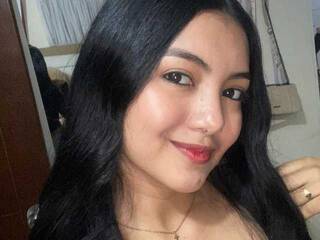 Erotyczny czat wideo Emi-latingirl