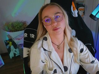 Erotyczny czat wideo Emili1-