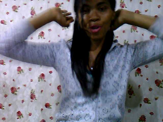 Zrzuty ekranu transmisji Emiliah