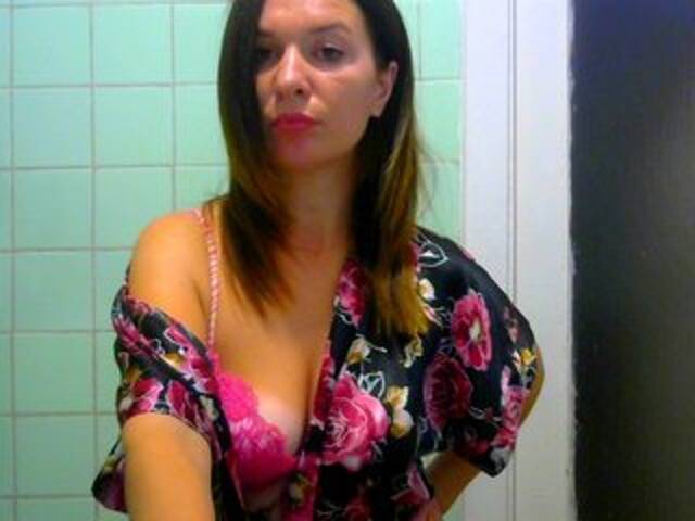 Zrzuty ekranu transmisji emillly