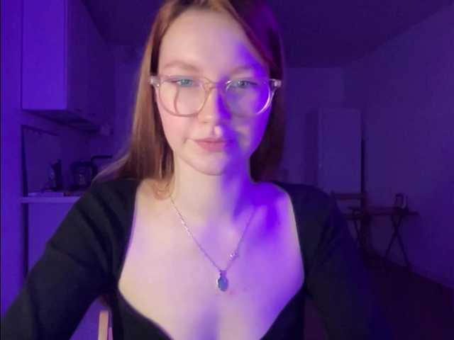 Zdjęcia EmilyBr0wn Hey, my name is Emily) The hot show with toys is in private, and the recording of the show is in full private! send love