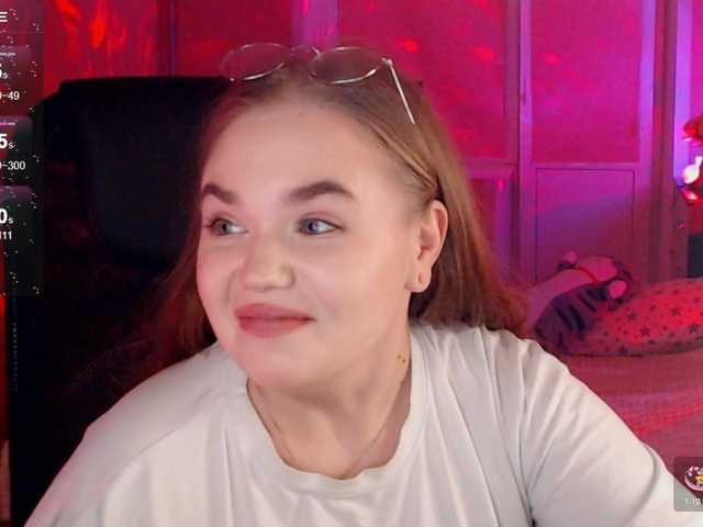 Zrzuty ekranu transmisji EmilyRisse