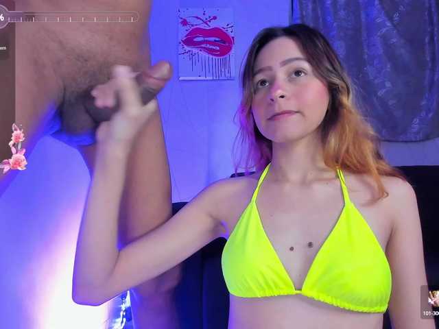 Zrzuty ekranu transmisji Emma-Cute