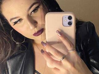 Erotyczny czat wideo EmmaNeuman