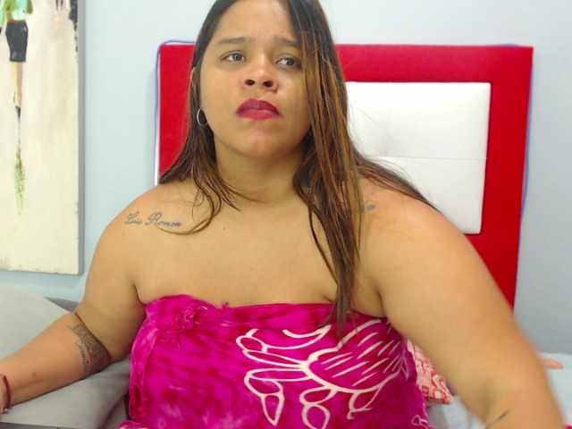 Zrzuty ekranu transmisji EmmanuelleBBW