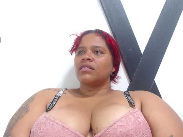 Zrzuty ekranu transmisji EmmanuelleBBW