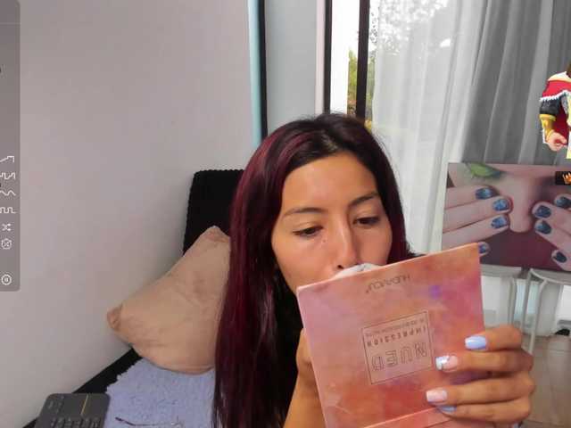 Zrzuty ekranu transmisji Emmily-21