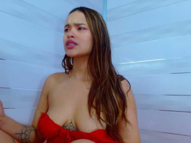 Zrzuty ekranu transmisji emmyythx