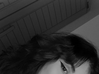 Erotyczny czat wideo Emyli-rousse-