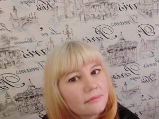 Erotyczny czat wideo Esenia79