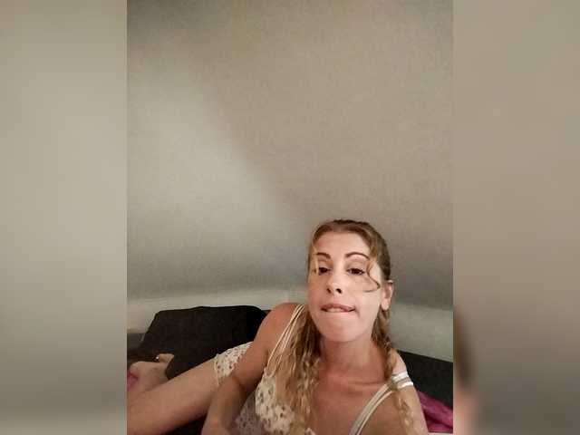 Zrzuty ekranu transmisji Eva2U