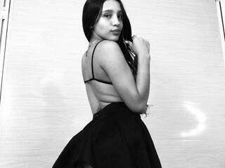 Erotyczny czat wideo Evangeline18