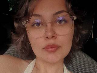 Erotyczny czat wideo evelyne-fox