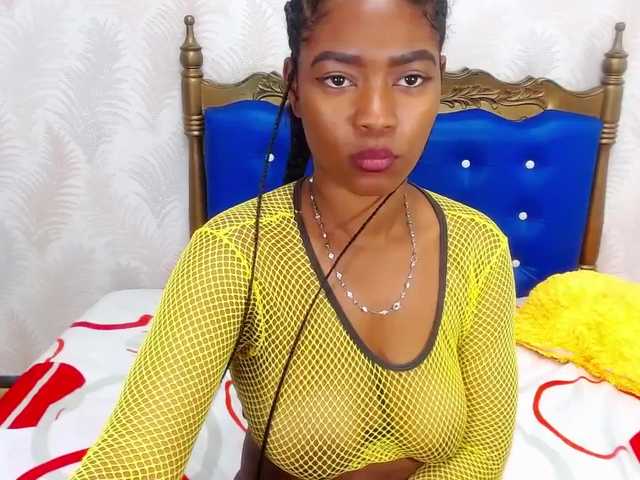 Zdjęcia evelynheather welcome guys come n see me #naked #wild #naughty im a #ebony #latina #kinky enjoy with me in #pvt or just tip if u like the view #dildo #anal #blowjob #deepthroat #CAM2CAM