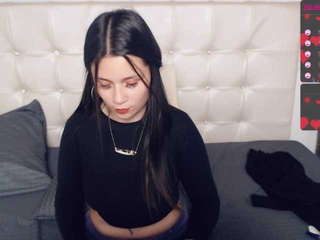 Zrzuty ekranu transmisji evelynncrush