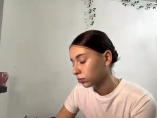 Erotyczny czat wideo EvonneHeally