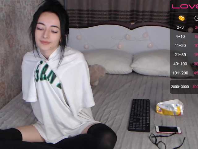 Zdjęcia Scarlett_ I'm Scarlett, let's chat? I'm very shy, so take me to your place) 945 tokens to tuna in oil
