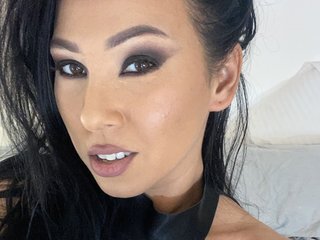 Erotyczny czat wideo ExoticB3auty