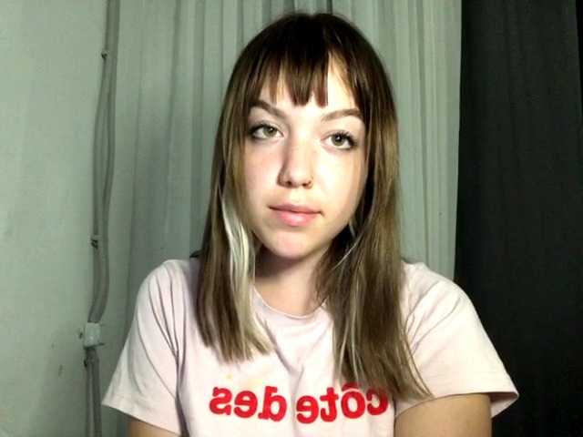 Zrzuty ekranu transmisji Fifiruu