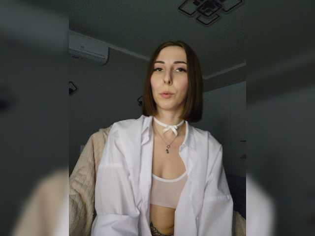 Zrzuty ekranu transmisji Moriko