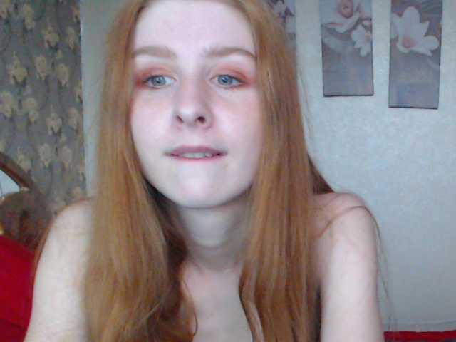 Zdjęcia FireShoWw friendly redhead girl searching for u! #sexy #redhair #young #cute #natural #hot #sweet #shaved #funny #friendly #horny #ass #pussy #toys #smile #new #smart