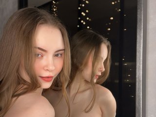 Erotyczny czat wideo Fl0wersLover