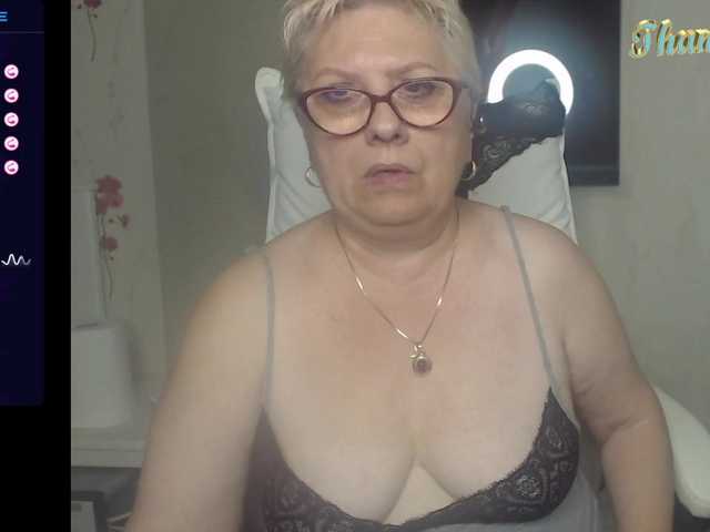 Zrzuty ekranu transmisji FlamePussy